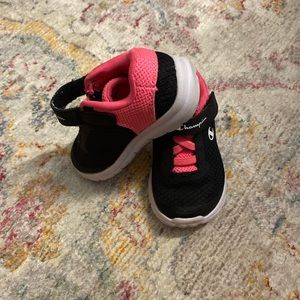 Champion sneakers size 5